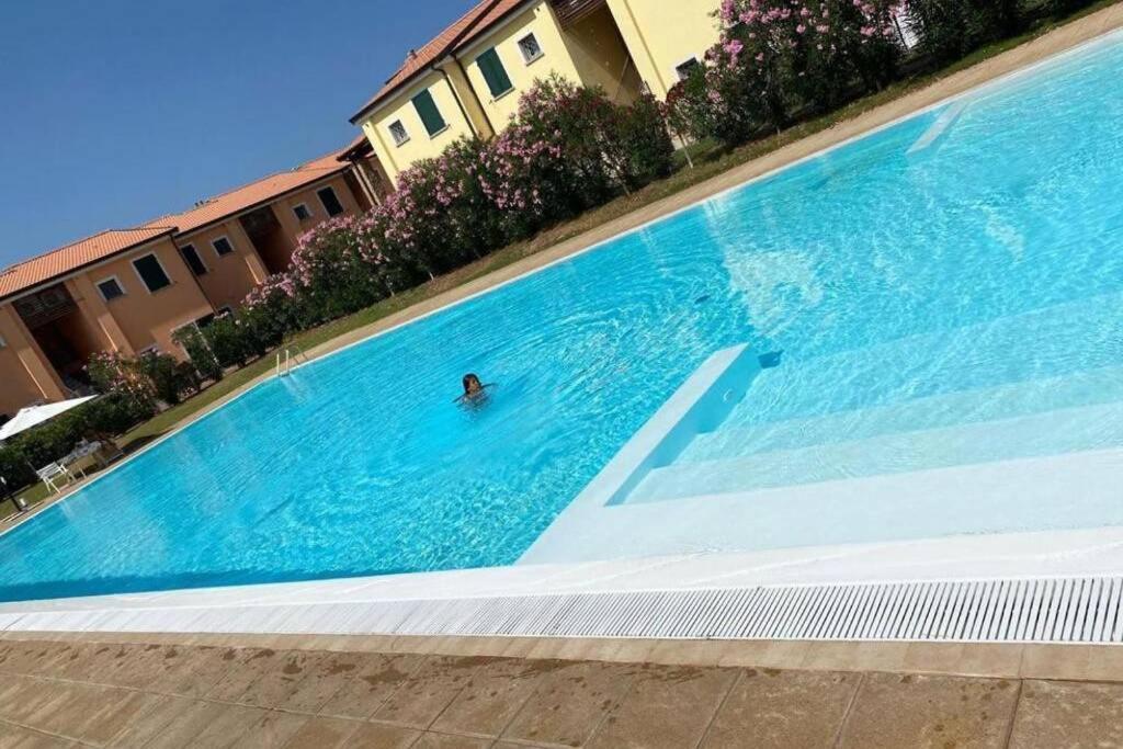 Résidence Baia delle Mimose Badesi Esterno foto